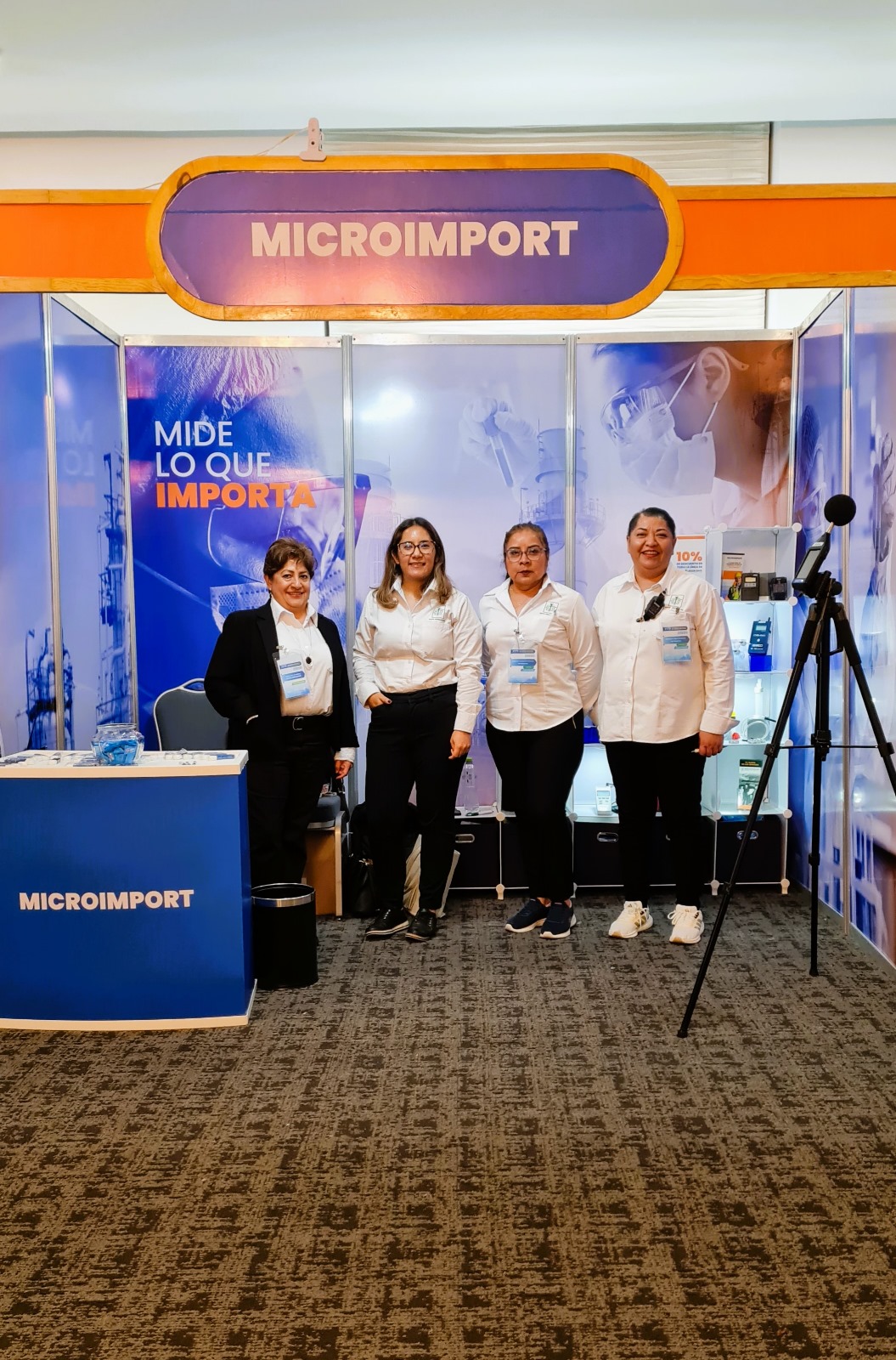 el equipo en microscientific
